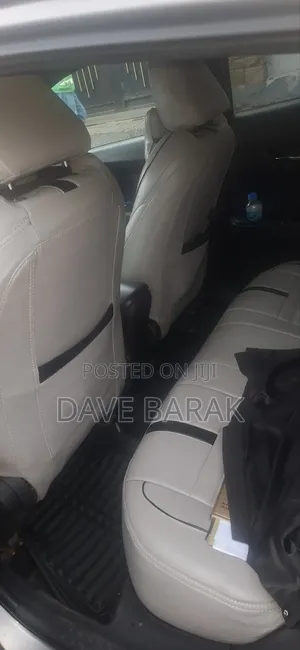 Toyota C-HR 2017 Silver