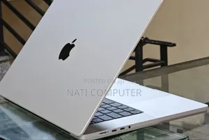 Photo - New Laptop Apple MacBook Pro M1 16GB AMD A10 SSD 1T