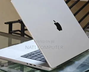 New Laptop Apple MacBook Pro M1 16GB Intel Core I7 SSD 1T