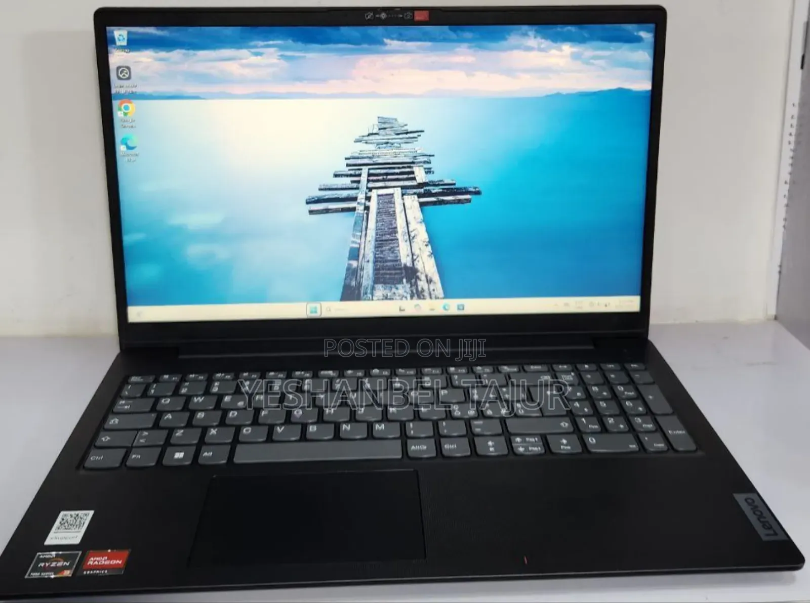 New Laptop Lenovo Ideapad V14 IGL 8GB AMD Ryzen 3 SSD 256GB