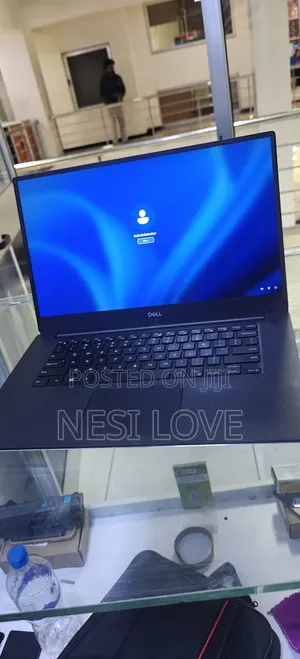 New Laptop Dell Precision 5540 16GB Intel Core I7 SSD 1T