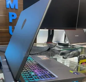 New Laptop MSI Vector 16 HX AI A2XWIG 16GB Intel Core Ultra 7 SSD 1T