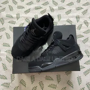 Jordan 4 Black Cat
