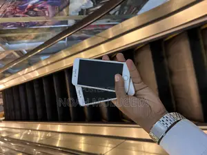 Apple iPhone 7 128 GB Rose Gold