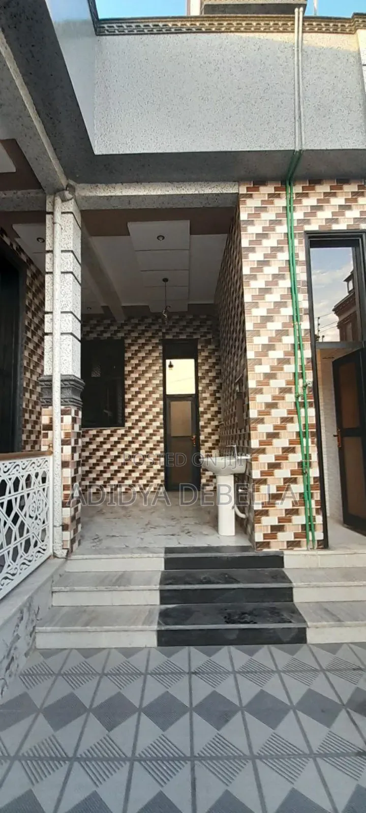 Furnished 5bdrm House in Gelan, Sidamowash, Addis Ketema for sale