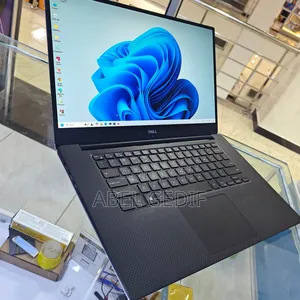 New Laptop Dell XPS 15 32GB Intel Core I7 SSD 1T