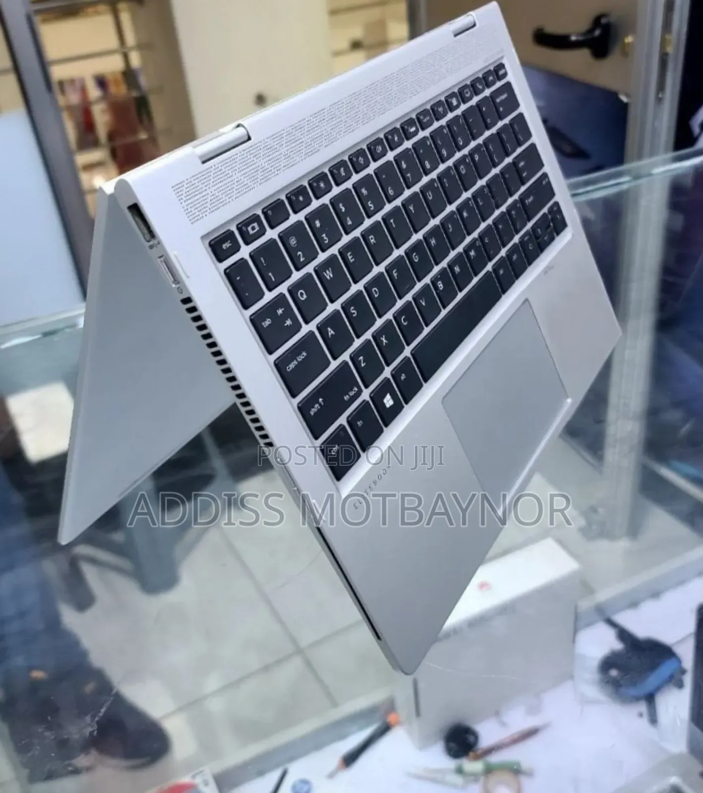 New Laptop HP X360 310 G2 16GB Intel Core I5 SSD 512GB