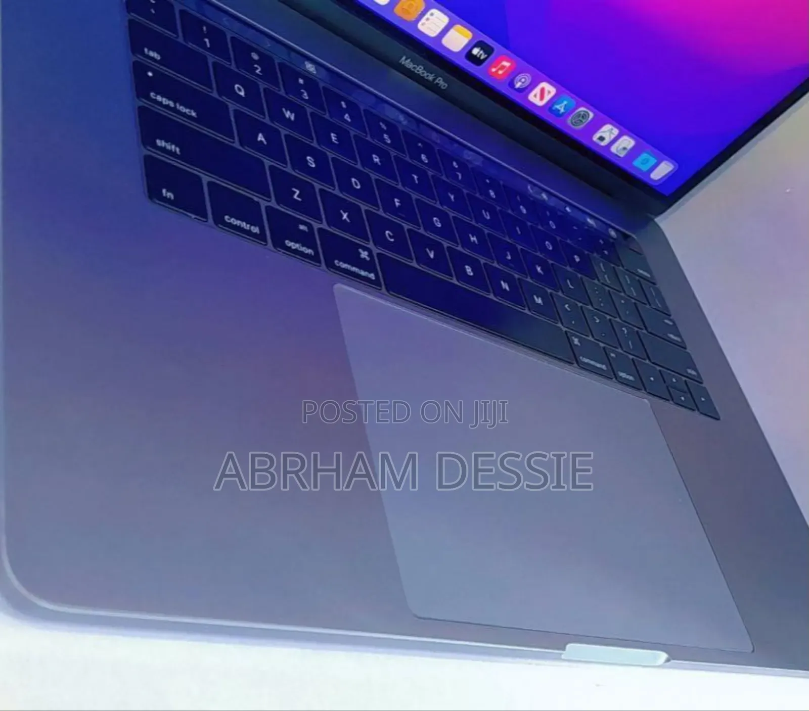 New Laptop Apple MacBook Pro 2017 16GB Intel Core I7 SSD 512GB