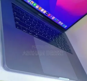 New Laptop Apple MacBook Pro 2017 16GB Intel Core I7 SSD 512GB