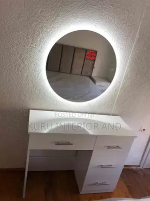 Photo - Makeup Table (110cmx80cmx50cm