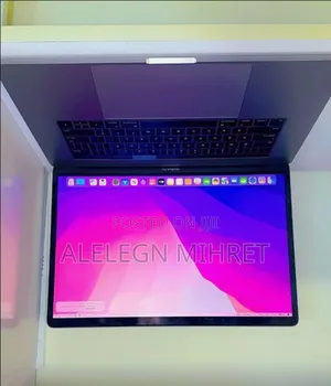 New Laptop Apple MacBook Pro 2017 16GB Intel Core I7 SSD 512GB