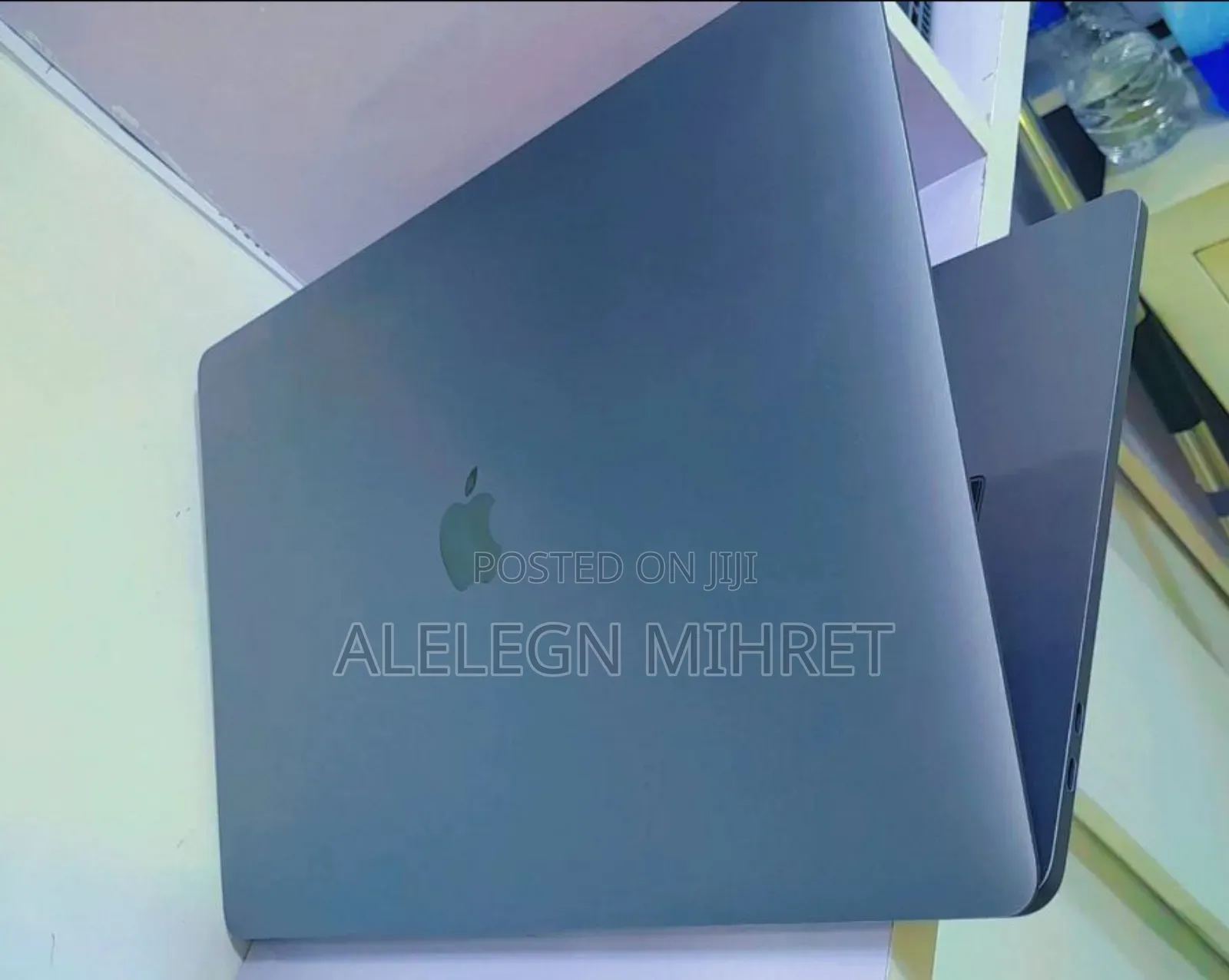 New Laptop Apple MacBook Pro 2017 16GB Intel Core I7 SSD 512GB