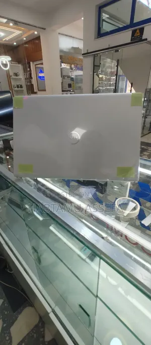 New Laptop Dell Inspiron 15 16GB Intel Core I7 SSD 512GB