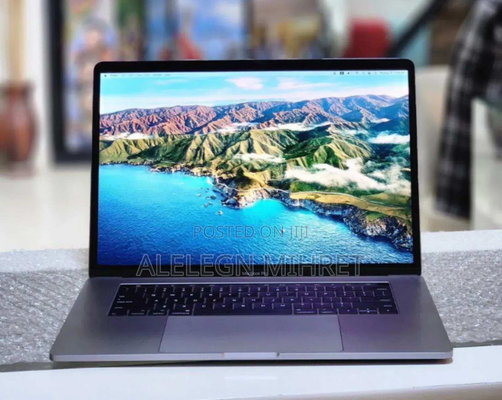 New Laptop Apple MacBook Pro 2017 16GB Intel Core I7 SSD 512GB