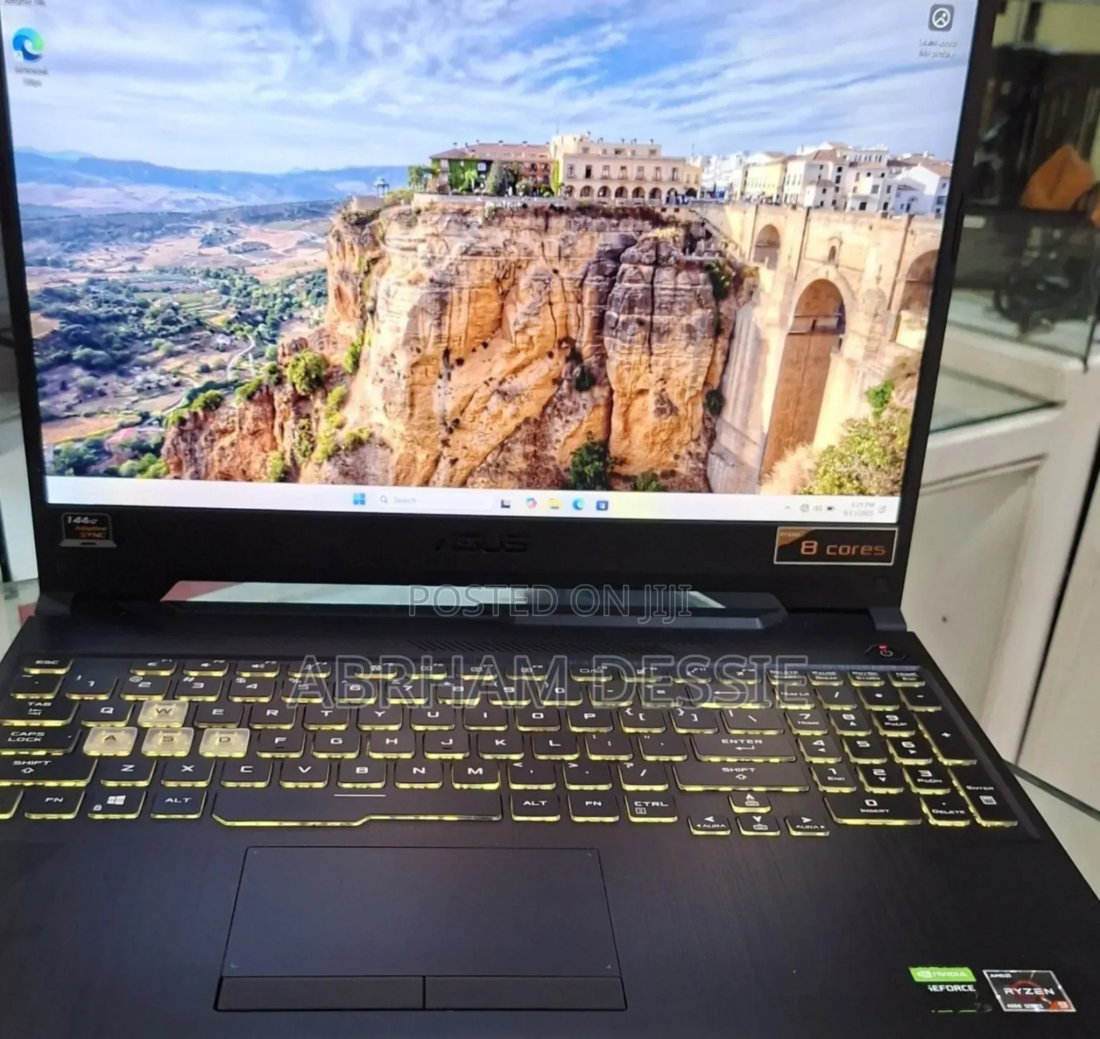 New Laptop Asus 32GB AMD Ryzen 7 SSD 512GB