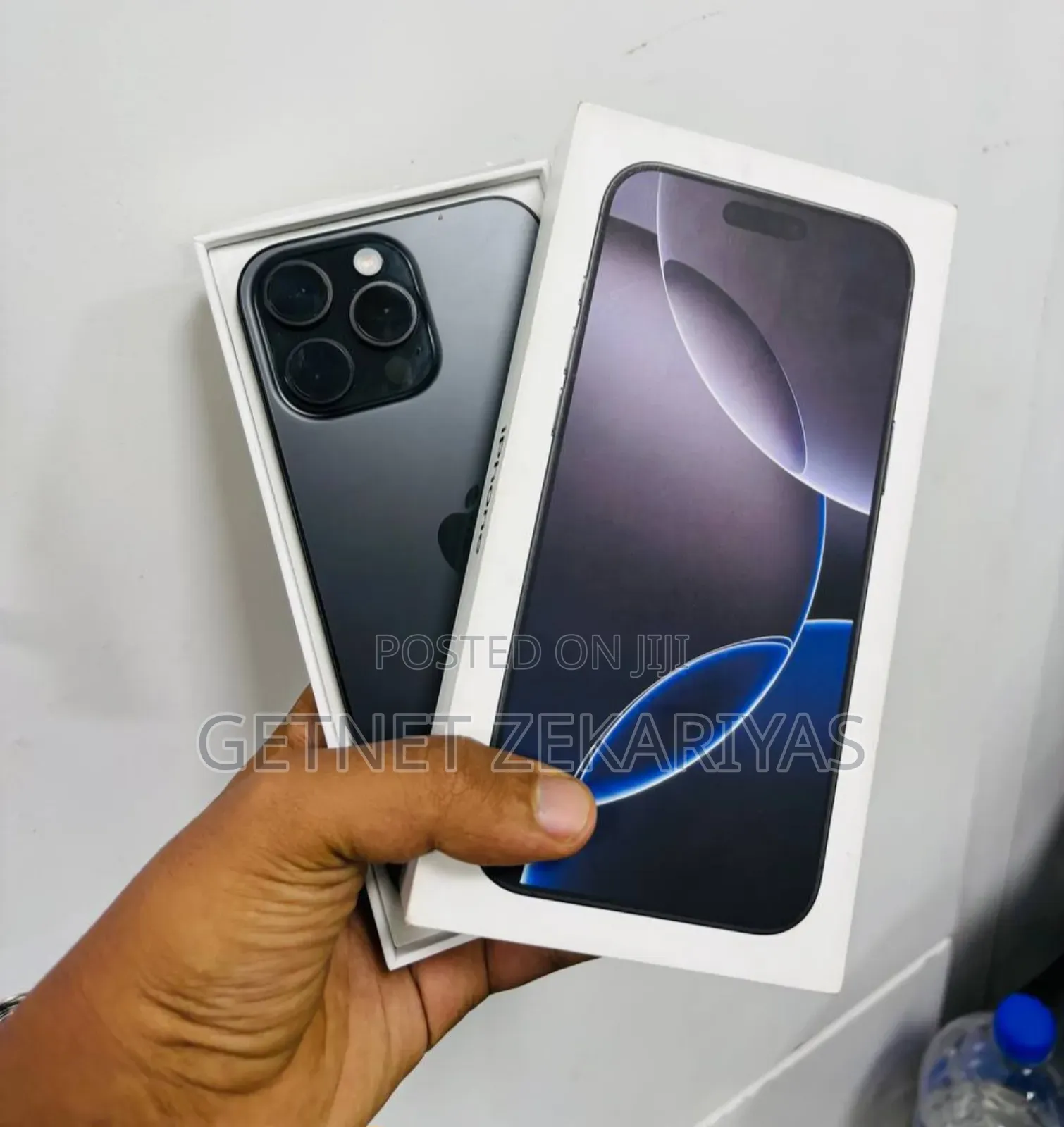 New Apple iPhone 16 Pro Max 1 TB Black