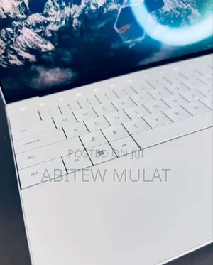 New Laptop Dell XPS 13 16GB Intel Core I7 SSD 512GB