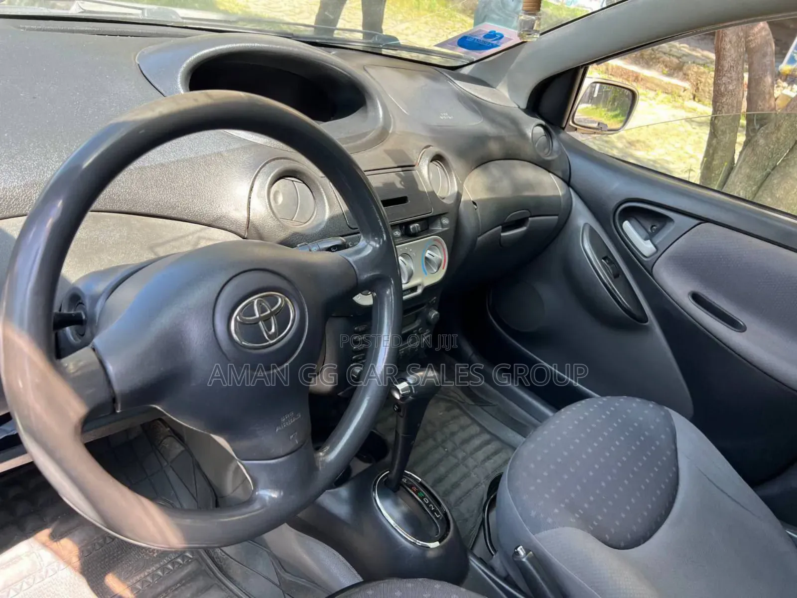 Toyota Vitz 2004 Brown