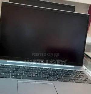 New Laptop HP ZBook Firefly 16 G10 32GB Intel Core I7 SSD 512GB