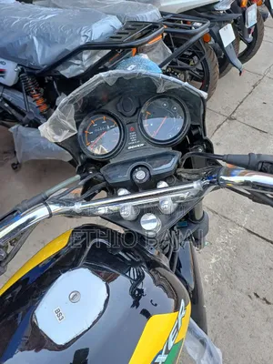 New Bajaj Boxer 150 UG 2024 Red