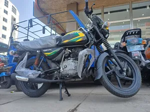 Photo - New Bajaj Boxer 150 UG 2024 Black