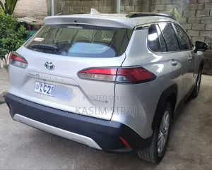 Toyota Corolla Cross Hybrid 2023 Silver