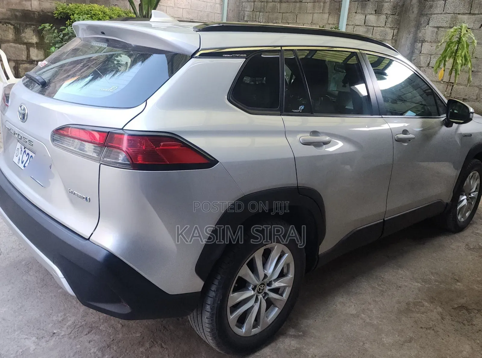 Toyota Corolla Cross Hybrid 2023 Silver