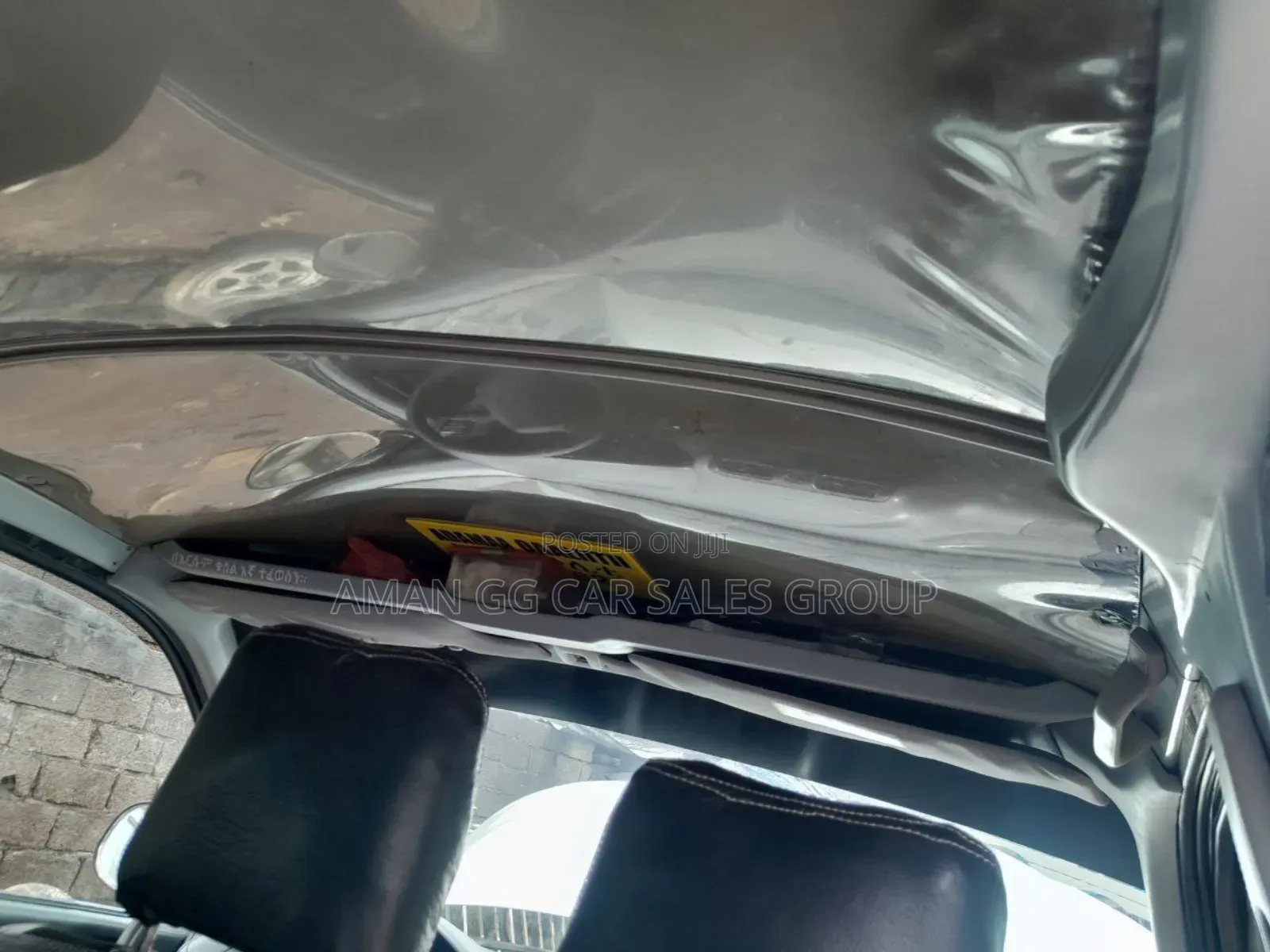 Toyota HiAce 2000 Silver