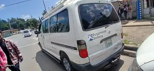Photo - Toyota HiAce 2001 White