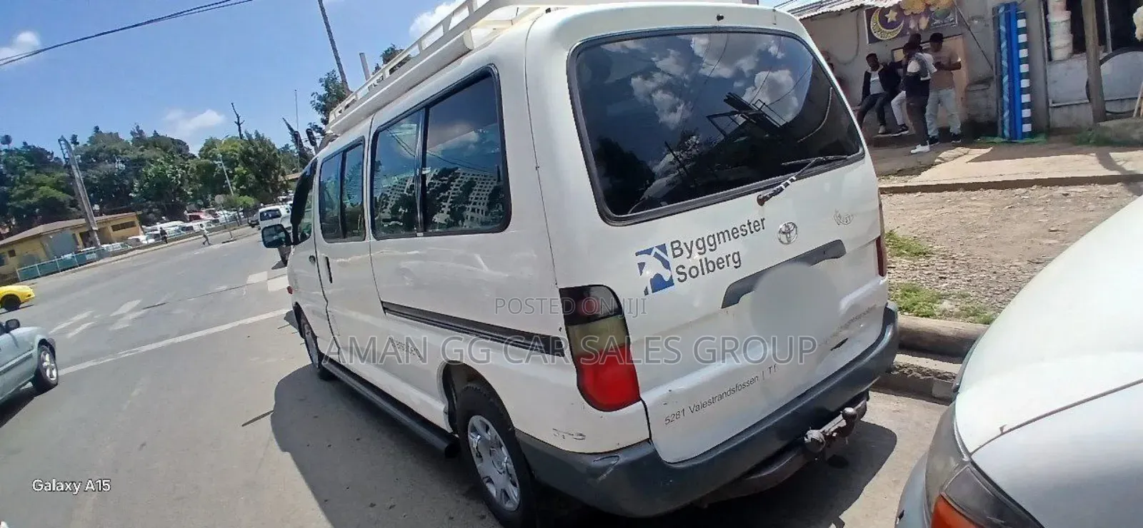 Toyota HiAce 2001 White