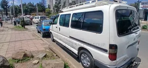 Toyota HiAce 2001 White