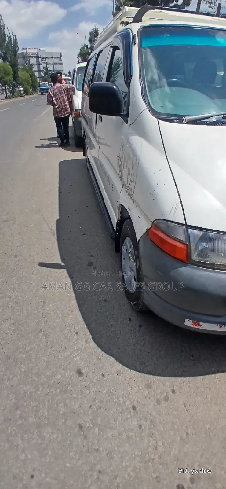 Toyota HiAce 2001 White