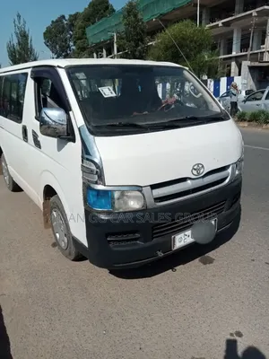 Photo - Toyota HiAce 2007 White