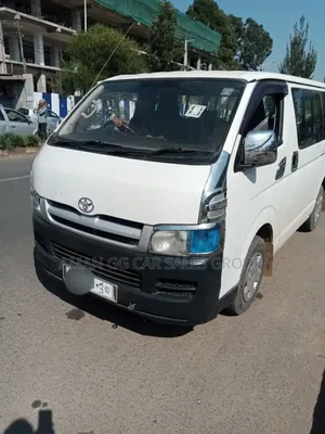 Toyota HiAce 2007 White