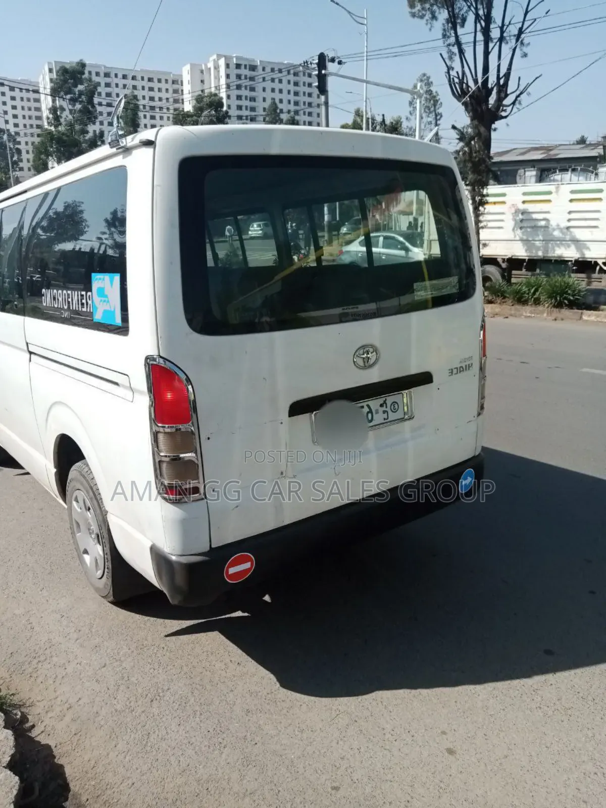 Toyota HiAce 2007 White