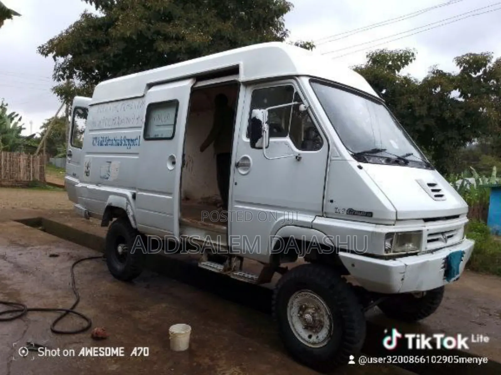 Toyota HiAce 2007 Grey