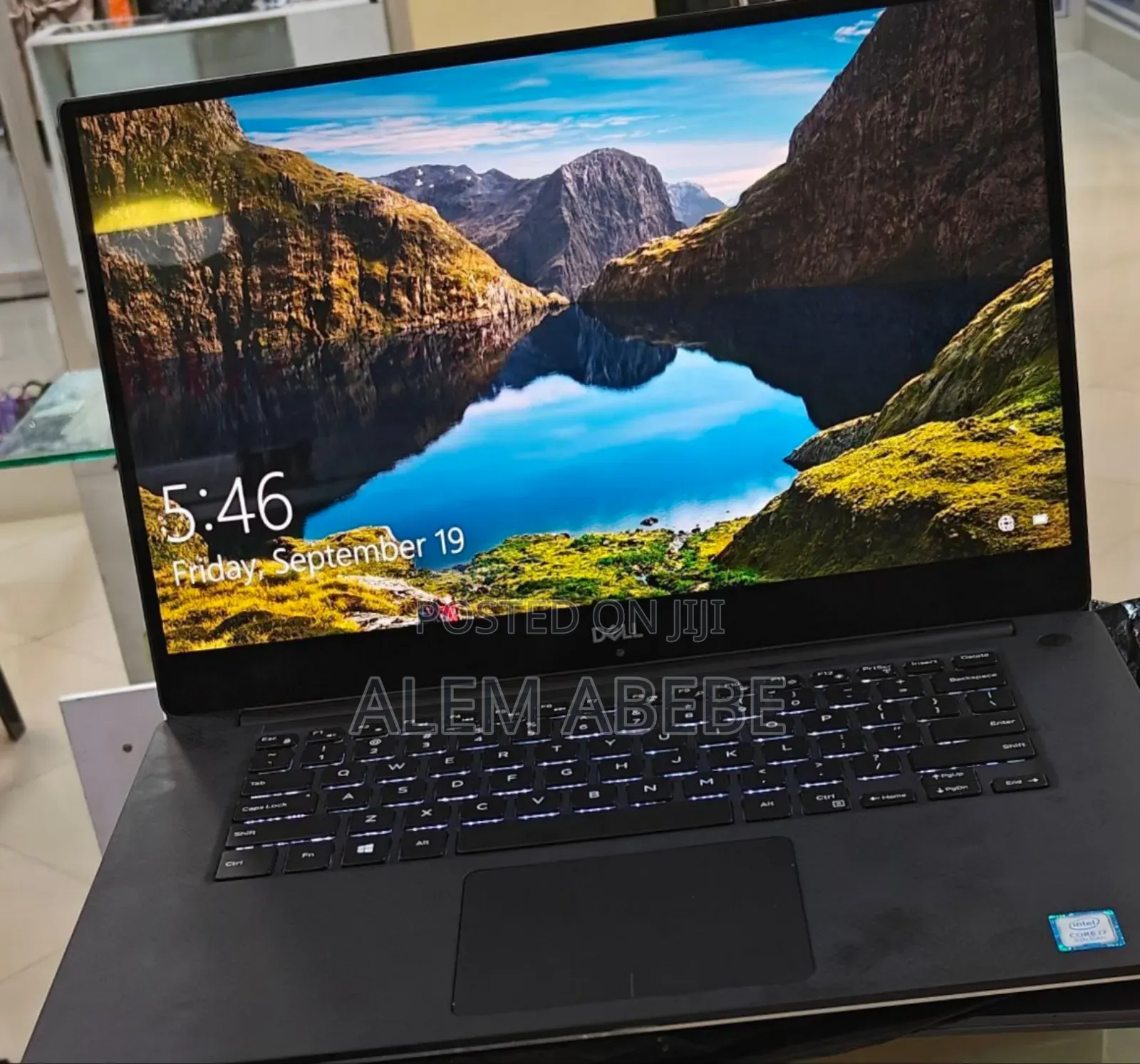 New Laptop Dell Precision 5540 16GB Intel Core I7 SSD 512GB