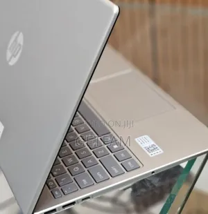 New Laptop HP EliteBook 840 G5 8GB Intel Core i7 SSD 512GB