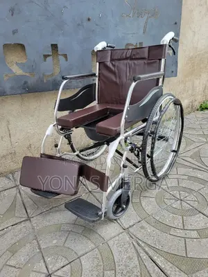 Commode Wheelchair吉画24" Mag Aluminum Solid Rubber Rear Wheels