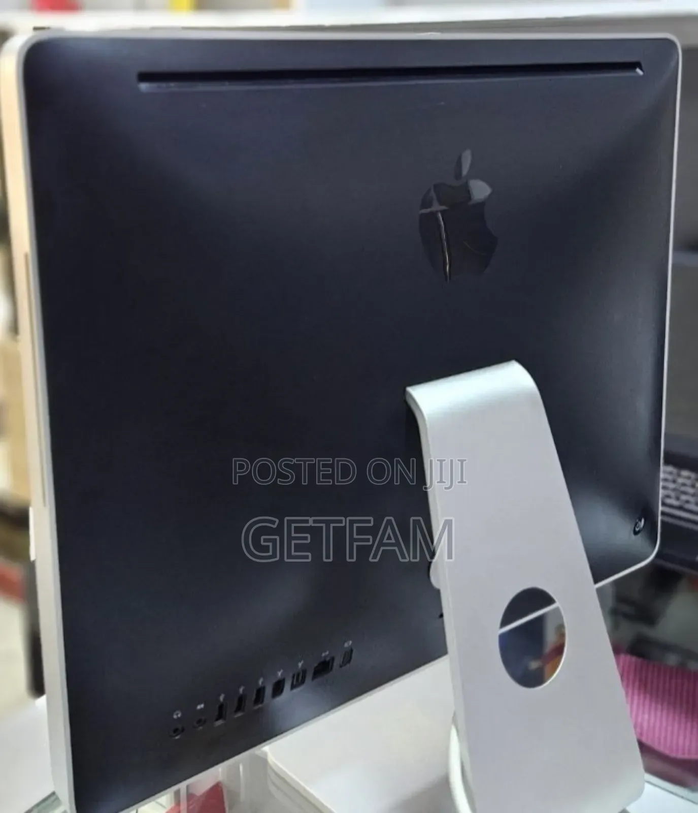 New Laptop Apple MacBook 2008 4GB Nvidia HDD 500GB