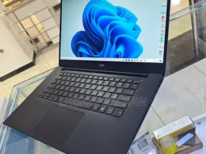 New Laptop Dell XPS 15 32GB Intel Core I7 SSD 1T