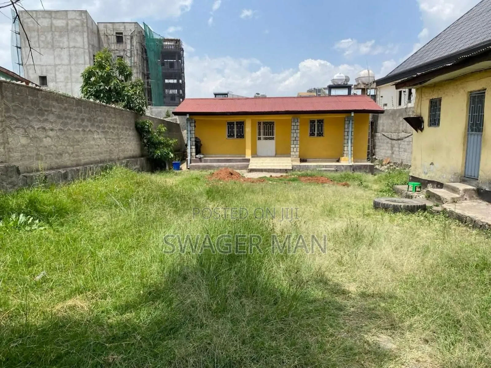 20bdrm House in Wasen, Yeka for sale
