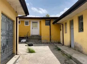 20bdrm House in Wasen, Yeka for sale