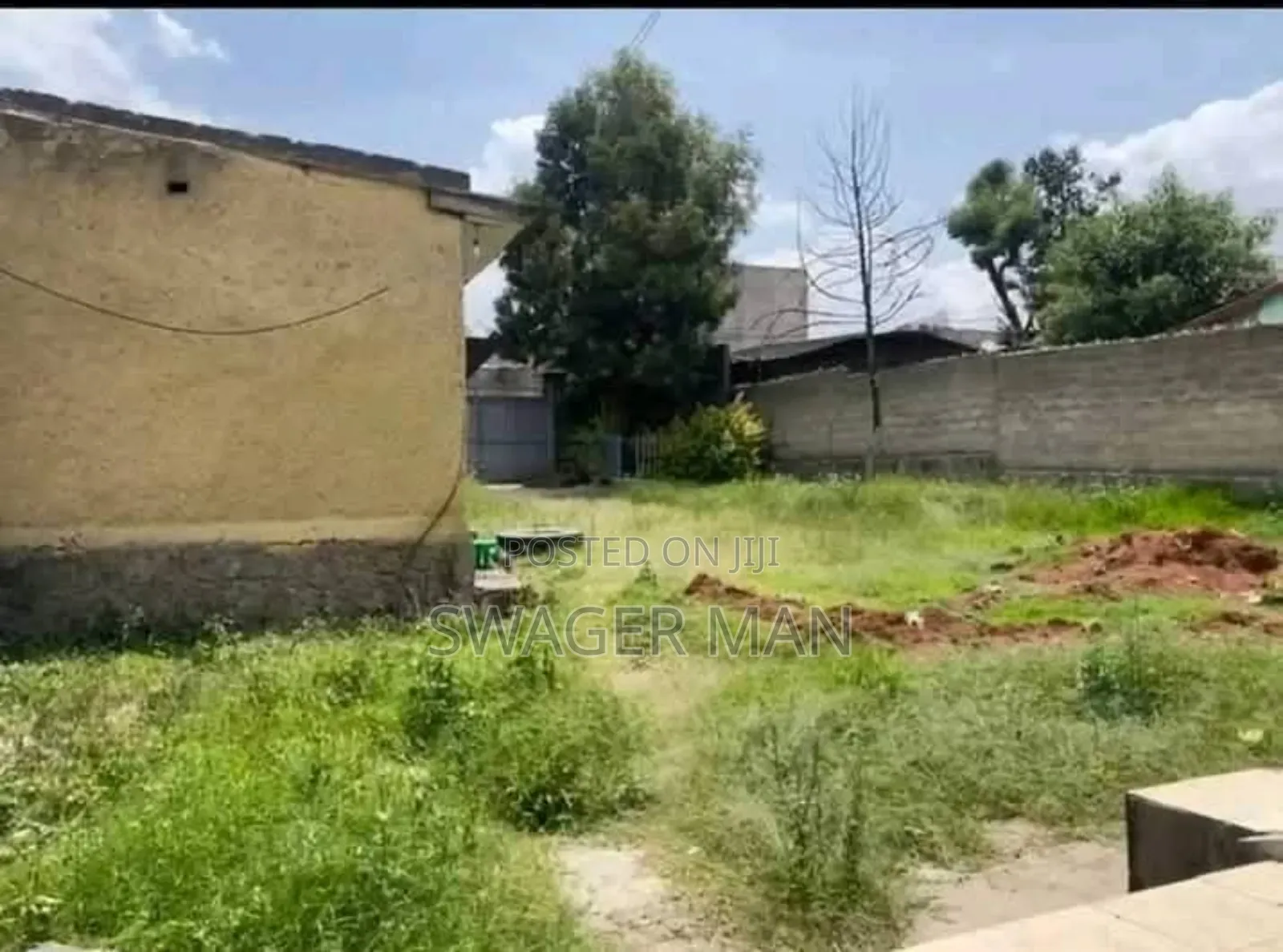 20bdrm House in Wasen, Yeka for sale