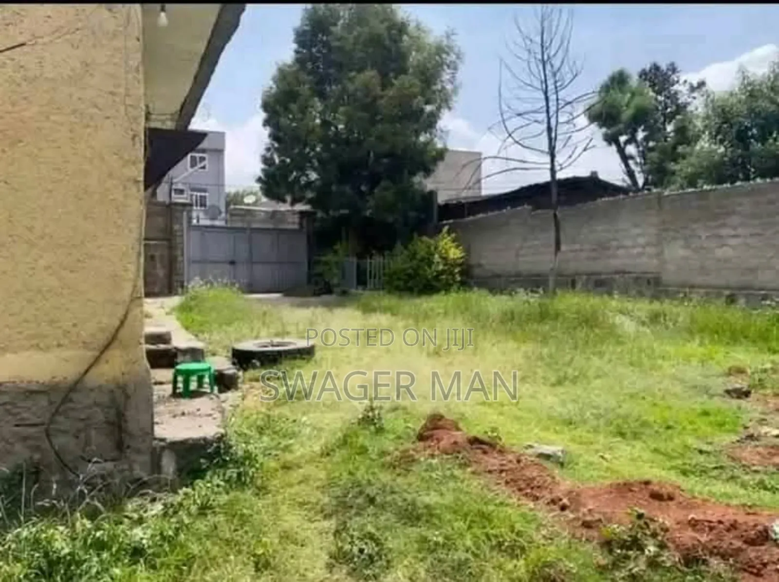 20bdrm House in Wasen, Yeka for sale