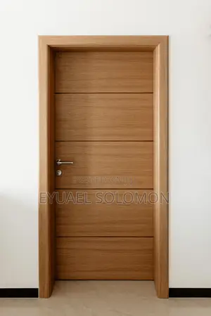 Crown Door