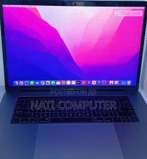New Laptop Apple MacBook Pro 2017 16GB Intel Core I7 SSD 512GB