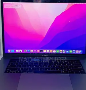 New Laptop Apple MacBook Pro 2017 16GB Intel Core I7 SSD 512GB
