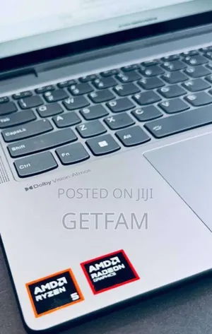 Photo - New Laptop Lenovo ThinkPad Yoga 8GB AMD Ryzen 5 SSD 512GB