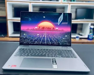 New Laptop Lenovo Yoga 7i 8GB AMD Ryzen 5 SSD 512GB